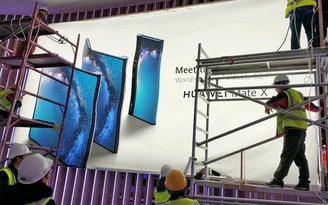 Huawei Mate X với màn hình gập lại bị rò rỉ trước khi ra mắt