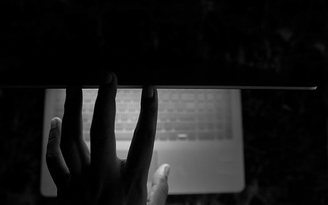 Đóng cửa trang web khiêu dâm trẻ em lớn nhất trên thị trường Dark Web