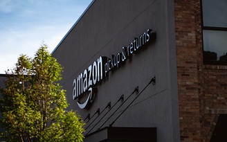 Amazon đổ lỗi ông Trump làm vụt mất hợp đồng 10 tỉ USD với Lầu Năm Góc
