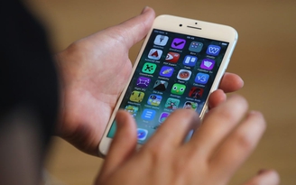 Làm gì khi iPhone không tải được ứng dụng?