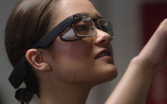 Google Glass Enterprise Edition 2 đã có sẵn để mua
