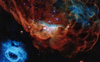 Kính thiên văn Hubble đón sinh nhật 30 bằng bức ảnh 'rạn san hô vũ trụ'