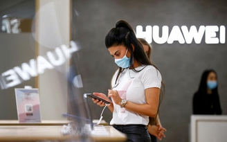 Huawei bắt đầu loại bỏ Android trên smartphone của mình