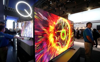 Samsung đặt 1 triệu tấm nền TV OLED từ LG