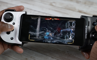 Smartphone màn hình gập Galaxy Z Fold3 và Z Flip3 độc lạ cho game thủ mở bán
