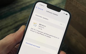 Apple phát hành iOS 15.1.1 cải tiến cuộc gọi trên iPhone 12 và 13