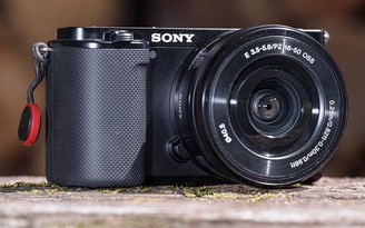 Sony ngừng sản xuất máy ảnh ZV-E10 mới do thiếu chip