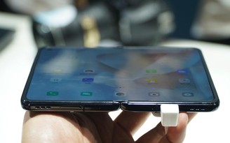 Oppo ra mắt smartphone Find N trang bị màn hình gập
