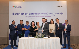FPT Long Châu ký kết hợp tác chiến lược với Sanofi CHC