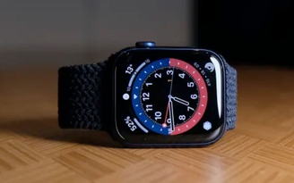 Apple sửa miễn phí Watch Series 6 lỗi 'màn hình trống'