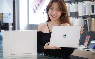 MacBook Air M2 đầu tiên về Việt Nam, giá hơn 30 triệu đồng