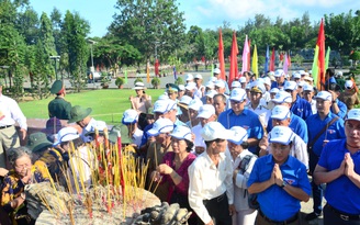 Rơi nước mắt nhớ đồng đội đã ngã xuống tại “địa ngục trần gian” Côn Đảo