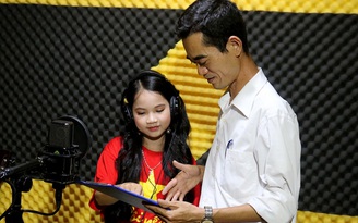 Thầy giáo trường làng ở Hà Tĩnh sáng tác bài hát cổ động phòng dịch Covid-19