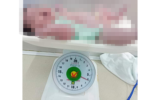 Hà Tĩnh: Bé gái chào đời nặng 6,2 kg