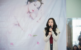 Chi Pu ăn mừng fanpage cán mốc 7 triệu người theo dõi