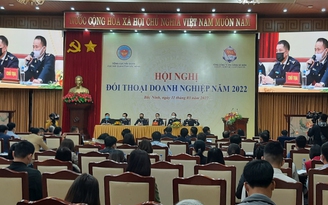 Hải quan cam kết hỗ trợ doanh nghiệp làm thủ tục ‘không kể ngày đêm’