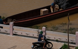 Cận cảnh buôn lậu 'chọc thủng' biên giới Quảng Ninh