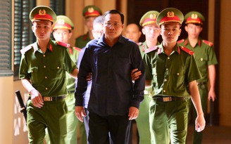 Luật sư của Phan Huy Khang: Đề nghị trả hồ sơ để trưng cầu thiệt hại