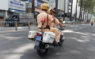 CSGT TP.HCM tham gia xử phạt vi phạm phòng chống dịch Covid-19