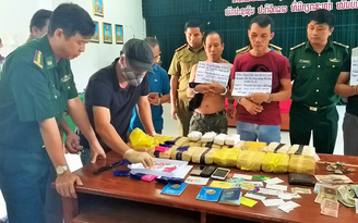 Chặn đứng 100.000 viên ma túy khi cách cửa khẩu Lao Bảo 1 km