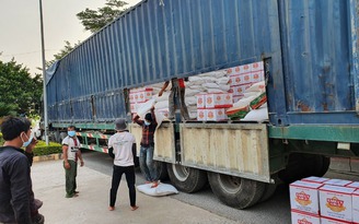 Khởi tố vụ vận chuyển 57,3 tấn gạo trái phép qua cửa khẩu Lao Bảo