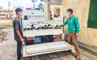 Bắt 2 thanh niên chuyên tháo trộm lan can cầu đem bán
