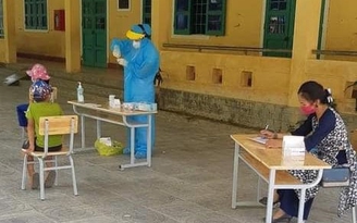 Quảng Trị: 58 học sinh phải ngủ qua đêm tại trường chờ kết quả xét nghiệm Covid-19