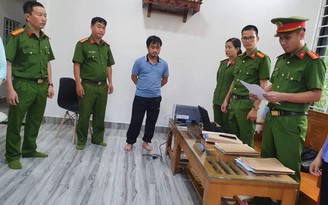 Cán bộ CDC Quảng Trị tuồn kit test Việt Á ra ngoài để bán lại cho Việt Á