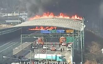 Cháy dữ dội trên cao tốc ở Hàn Quốc, ít nhất 5 người thiệt mạng