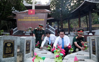 Trưởng ban Tuyên giáo T.Ư dâng hương tưởng niệm anh hùng liệt sĩ tại Tây Ninh