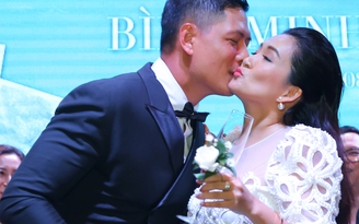 Bình Minh hôn vợ nồng nàn trong tiệc kỷ niệm 10 năm ngày cưới