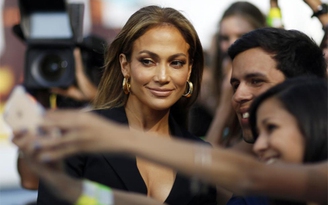 MTV Movie Awards 2015: Jennifer Lopez nhận giải diễn xuất đáng sợ
