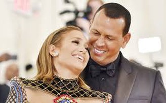 Ngôi sao bóng chày Alex Rodriguez chưa thể cưới Jennifer Lopez vì Covid-19