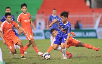 Lộ diện tài năng 17 tuổi không thua gì Tuấn Anh, được Kiatisak chọn đá V-League