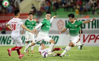 Cúp quốc gia 2022: CLB Bình Định loại đội đầu bảng V-League nhờ bàn thắng phút 90