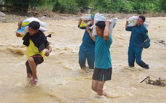 Dựng lại cuộc sống cho dân sau lũ dữ