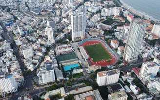 Vụ 'xẻ thịt' sân vận động 19 Tháng 8 ở TP.Nha Trang: Đơn vị chủ quản giải thích gì?