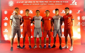 CLB TPHCM có áo đấu mới nhờ HLV Park Hang-seo
