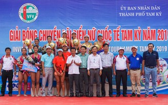 Chủ nhà Tam Kỳ vô địch Giải bóng chuyền nữ bãi biển quốc tế