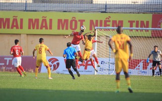 “Nóng bỏng” cuộc đua vào Top 8 ở V-League 2020