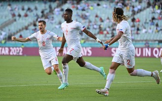 Kết quả Euro 2020: Embolo, mũi tên đen trong màu áo trắng của tuyển Thụy Sĩ