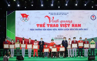 ‘Vinh quang thể thao Việt Nam 2022’ lưu danh những cái tên xứng đáng