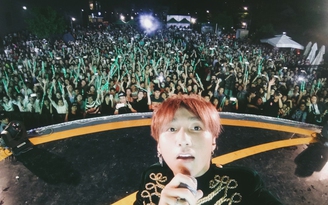 Hàng ngàn người tham dự ngày hội âm nhạc đỉnh cao với chuyên gia selfie OPPO F3