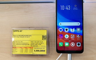 Người dùng thích thú trải nghiệm OPPO A7 trước ngày mở bán