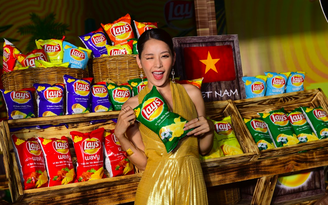 Chi Pu cùng dàn sao hào hứng dự ra mắt nhãn hàng Snack Khoai tây Lay’s