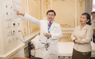 Bệnh viện Gia An 115 đón Phó thủ tướng Chính phủ Hoàng Gia Campuchia đến thăm