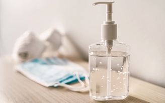 Thị trường đầy sản phẩm trôi nổi, làm sao chọn được gel rửa tay khô an toàn?