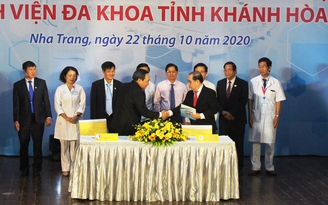 Khatoco tặng máy DSA cho Bệnh viện đa khoa tỉnh Khánh Hòa