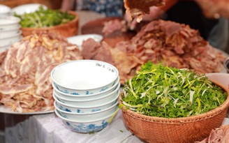 Hành trình đi tìm người nấu phở ngon để lưu giữ giá trị ẩm thực Việt Hành trình đi tìm người nấu phở ngon để lưu giữ giá trị ẩm thực Việt
