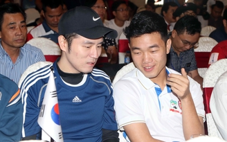 HLV CLB Gangwon: 'Tôi là fan của Xuân Trường tại Hàn Quốc'